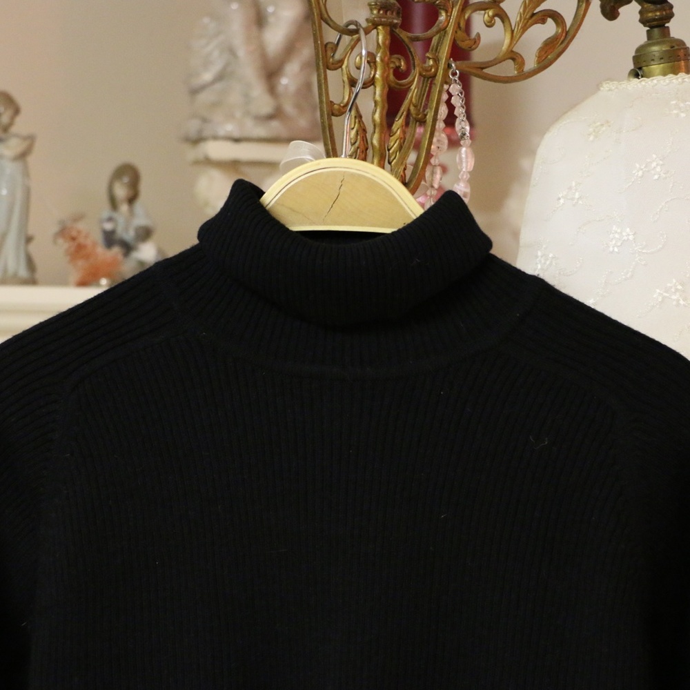 Black Jones New York Ribbed Turtleneck - Picture 3 of 7